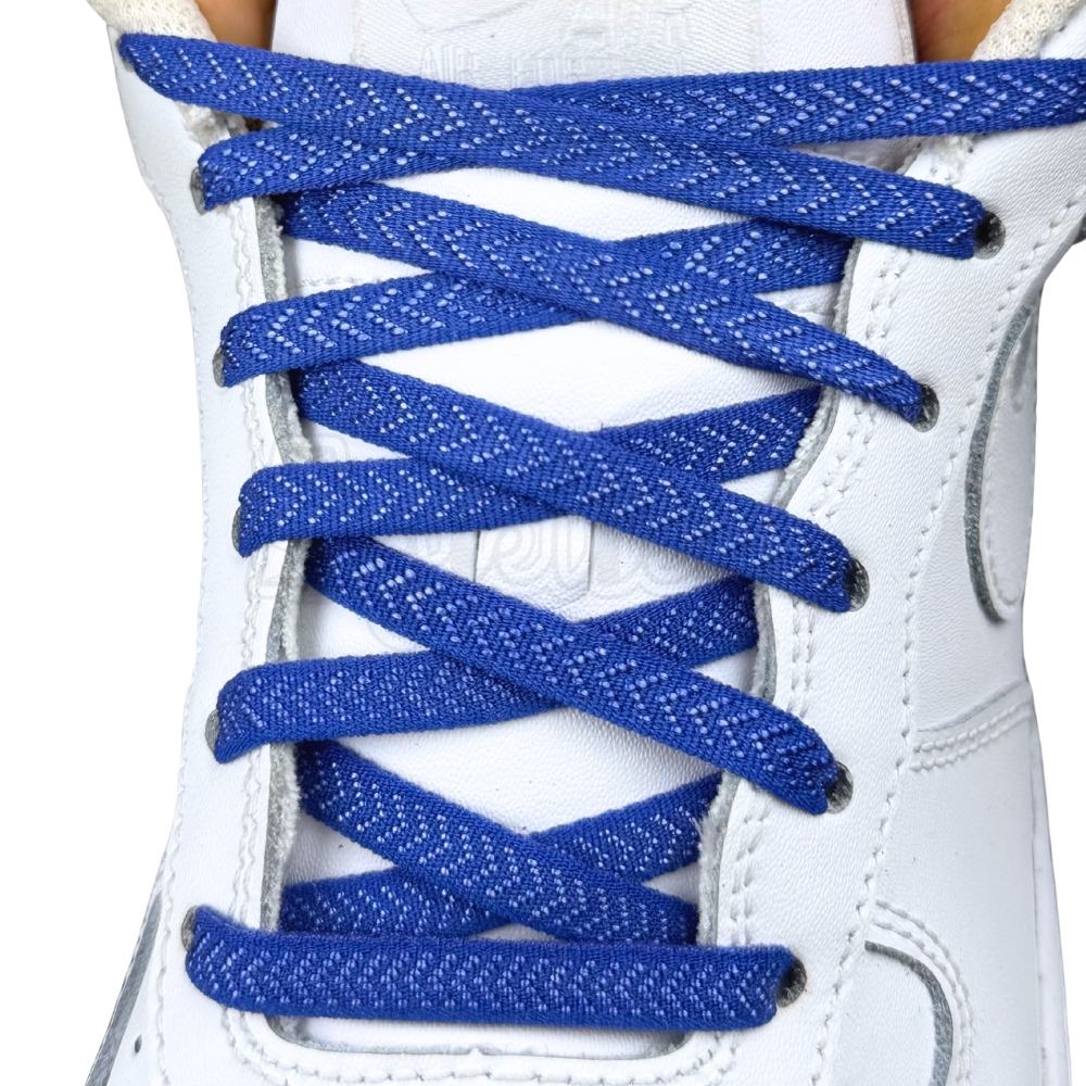 Elastische veters onzichtbaar strikken plat 8mm onzichtbare clipjes blauw met stretch uitgerekt