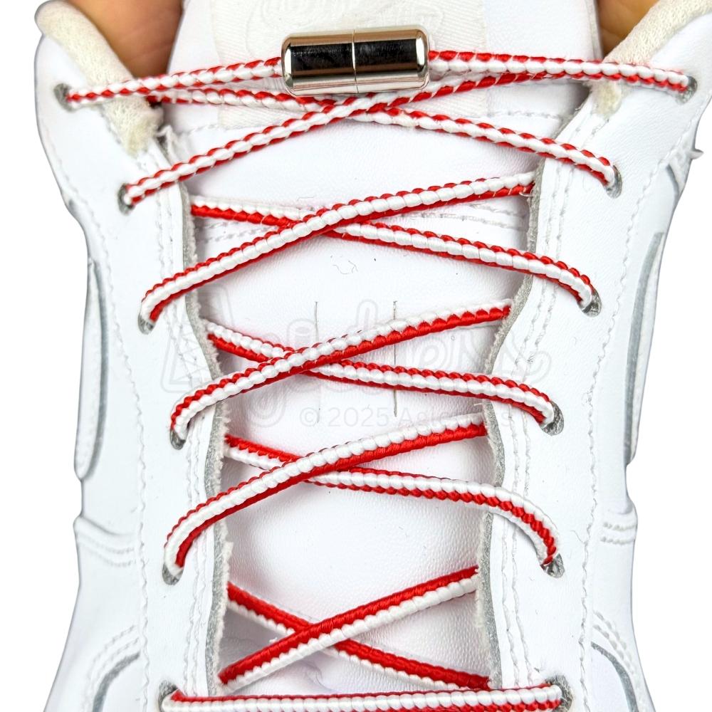 Elastische veters zonder strikken driehoek 3mm capsule sluiting rood wit met stretch uitgerekt