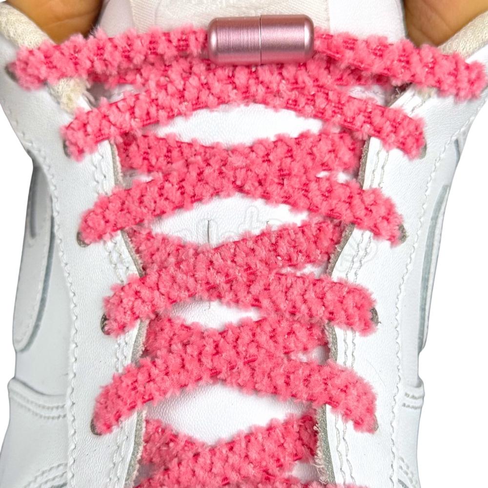 Elastische veters zonder strikken fluffy 7mm capsule sluiting rozenrood met stretch uitgerekt