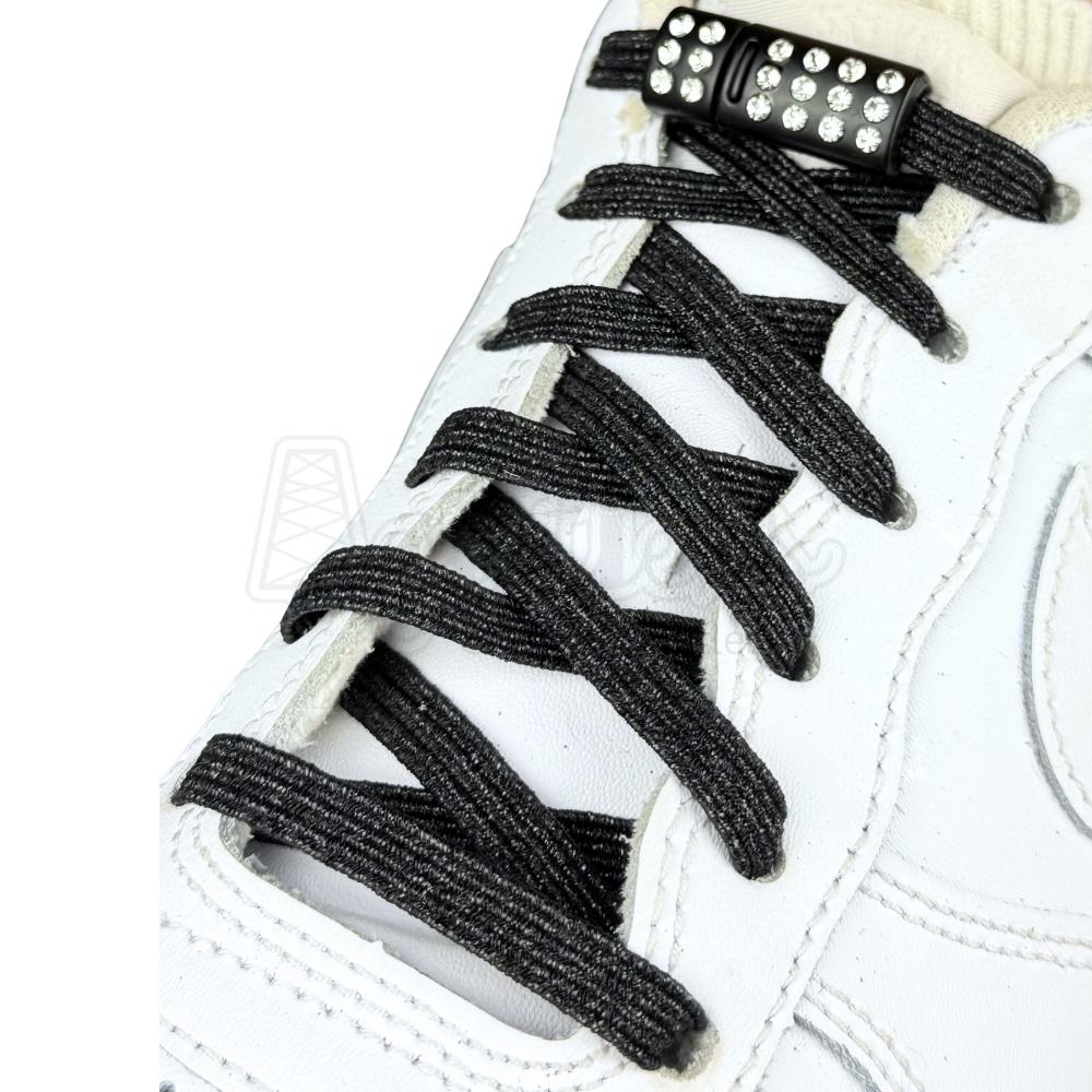 Elastische veters zonder strikken glitter 6mm bling magnetische sluiting zwart geregen in witte Nike Air Force 1