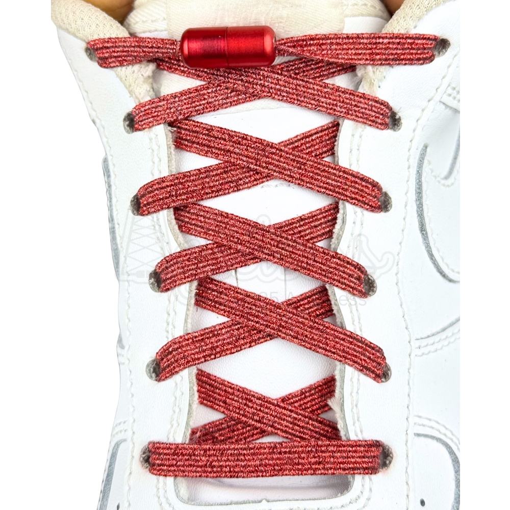 Elastische veters zonder strikken glitter 6mm capsule sluiting rood met stretch uitgerekt