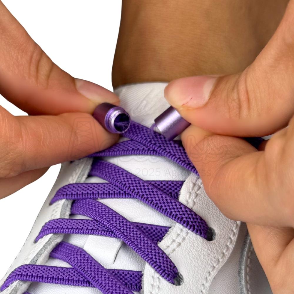 Elastische veters zonder strikken plat 6mm metalen draai capsule paars detailfoto van hoe de sluiting werkt