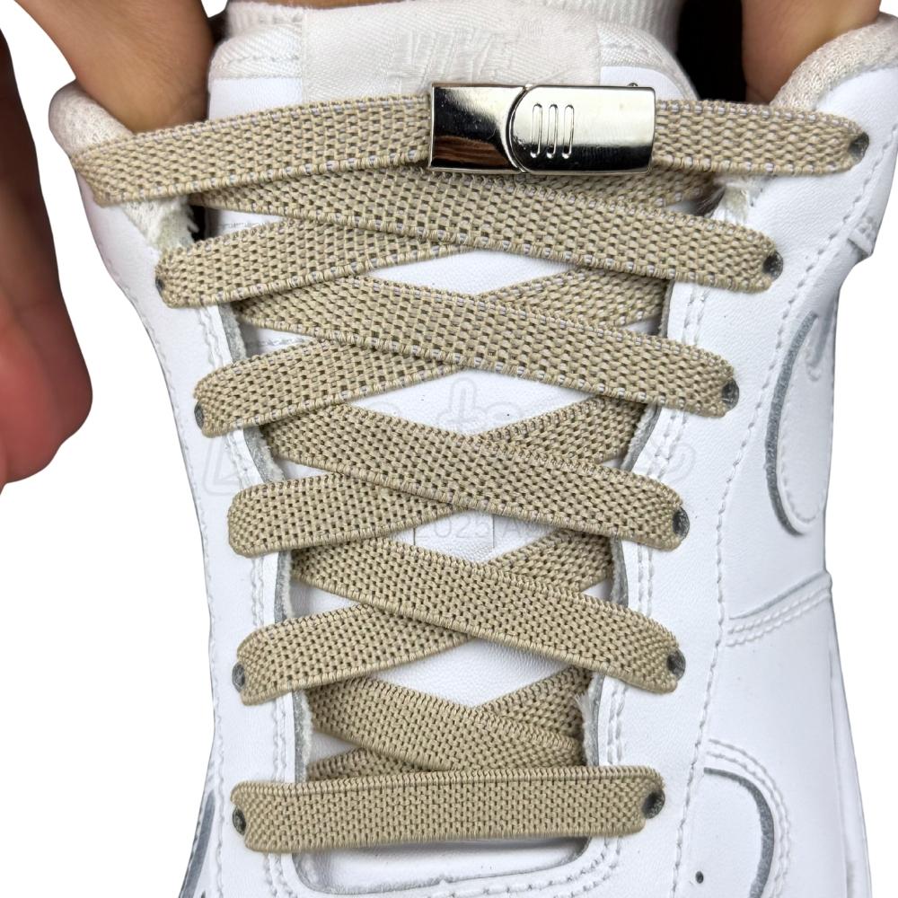 Elastische veters zonder strikken plat 9mm magnetische sluiting khaki met stretch uitgerekt