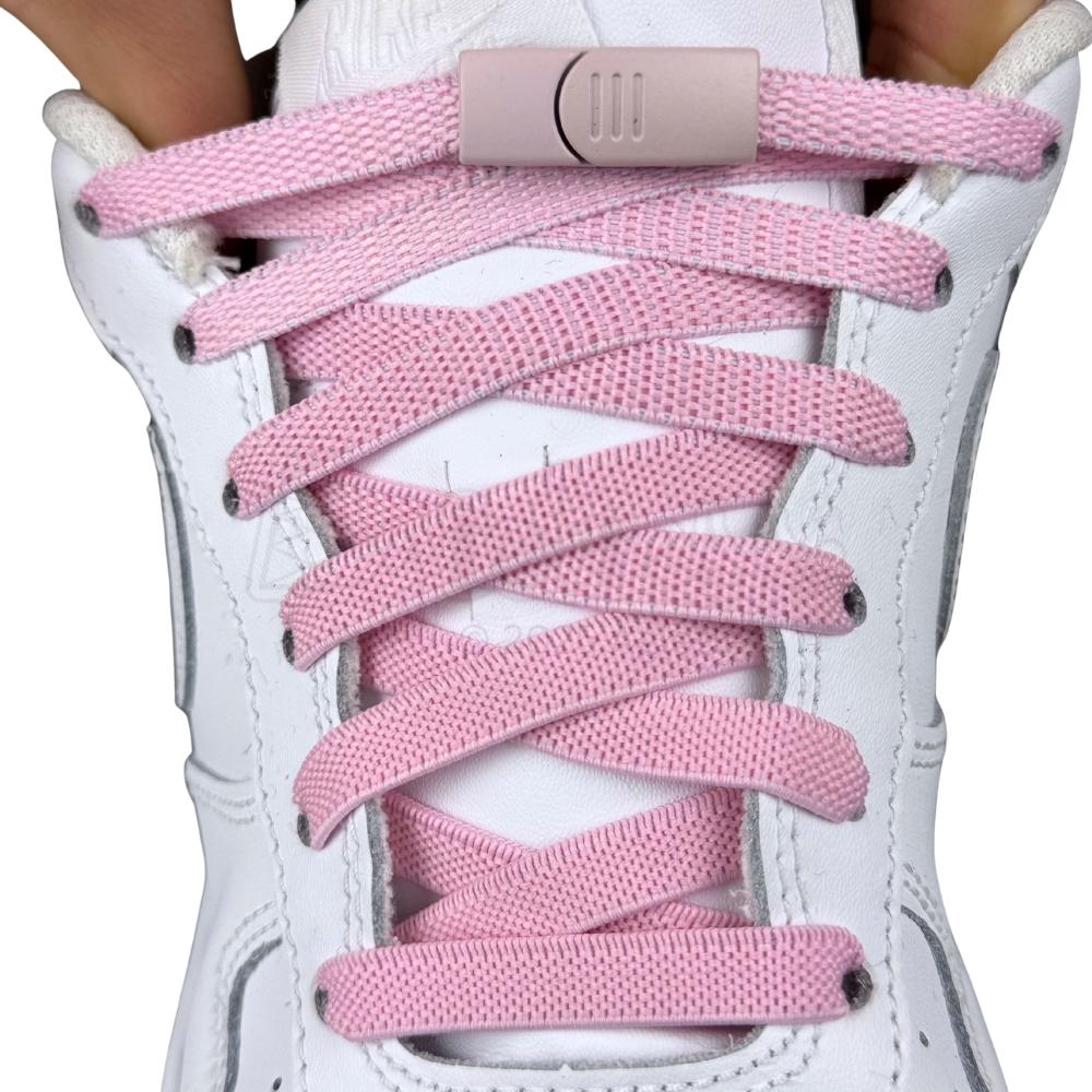 Elastische veters zonder strikken plat 9mm magnetische sluiting roze met stretch uitgerekt