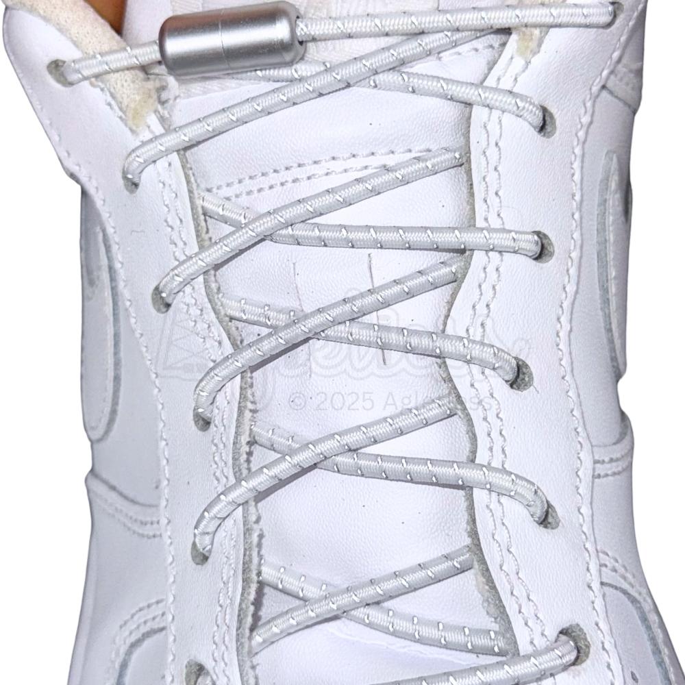 Elastische veters zonder strikken reflecterend 3mm capsule sluiting wit met stretch uitgerekt