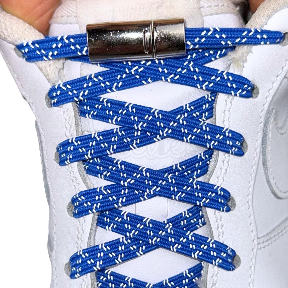 Elastische veters zonder strikken reflecterend 7mm magnetische sluiting blauw met stretch uitgerekt