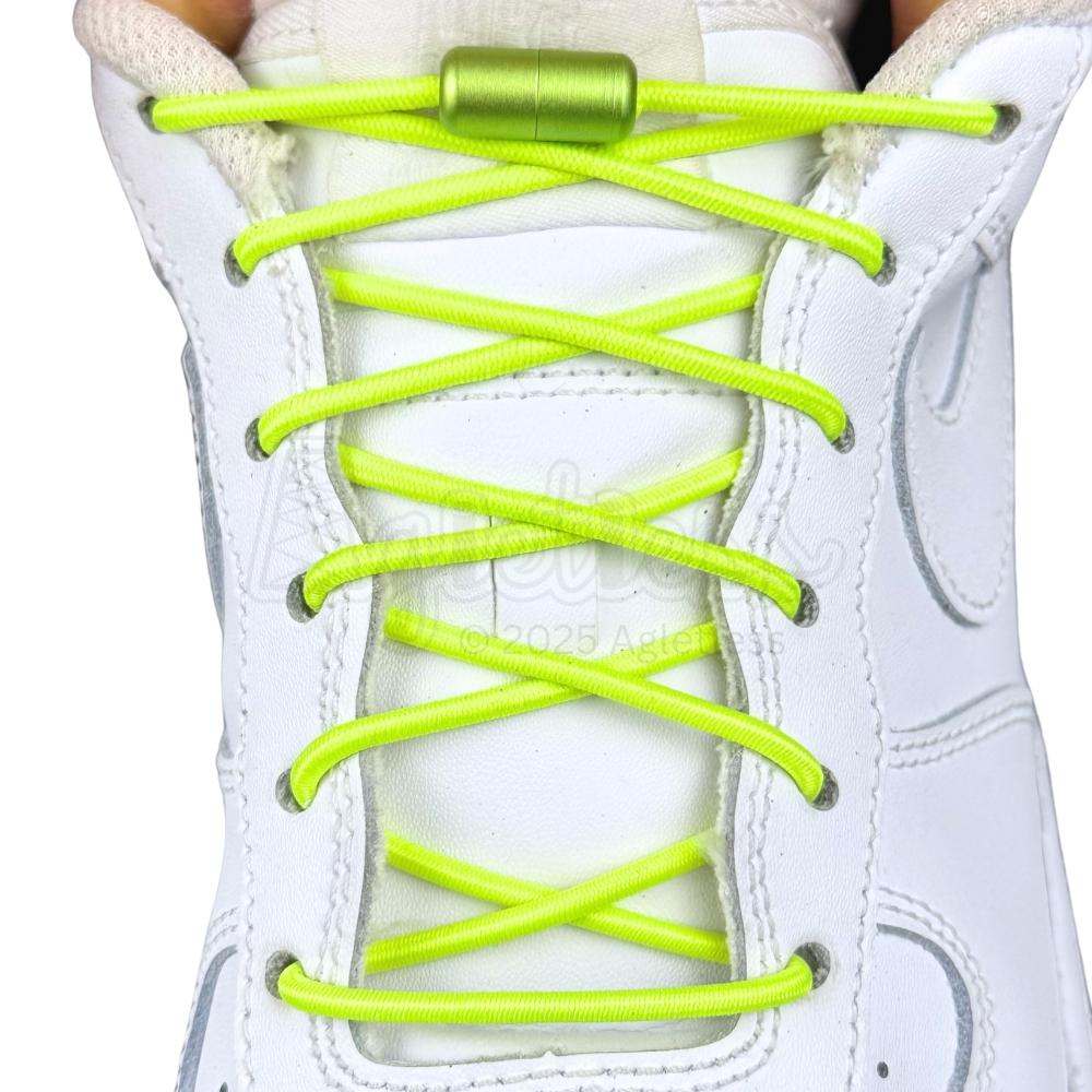 Elastische veters zonder strikken rond 3mm capsule sluiting fluorescerend groen met stretch uitgerekt