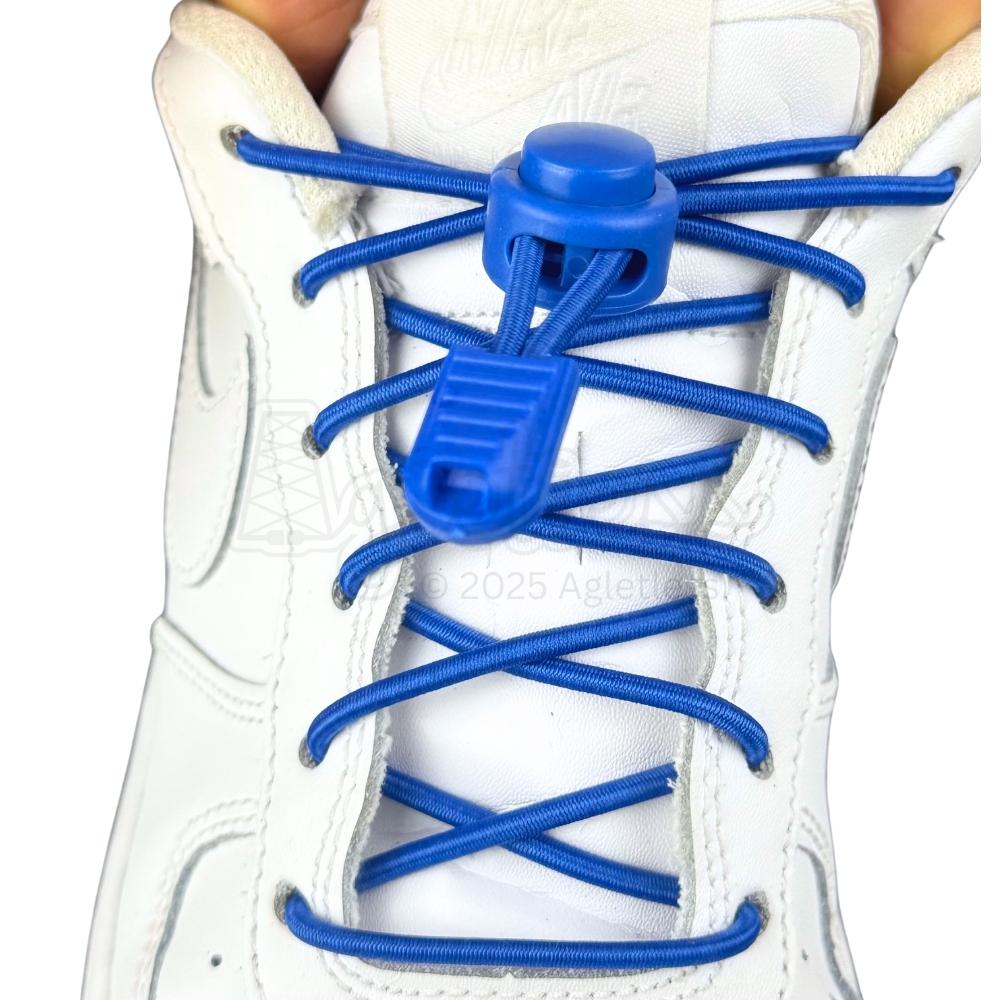 Elastische veters zonder strikken rond 3mm lock sluiting blauw met stretch uitgerekt