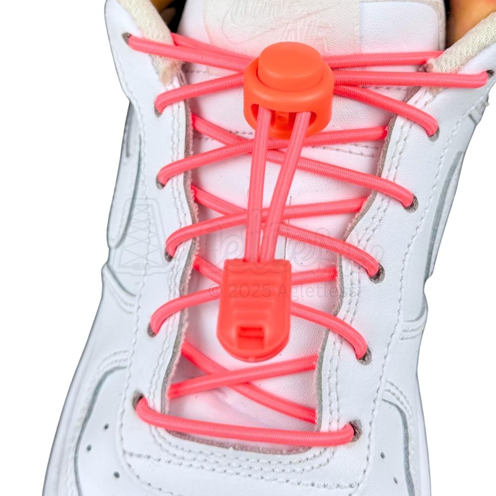 Elastische veters zonder strikken rond 3mm lock sluiting fluorescerend rood met stretch uitgerekt