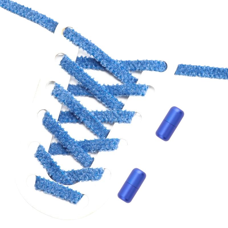 Koningsblauwe fluffy platte elastische veters met draaicapsule sluiting voor een diepe en comfortabele pasvorm zonder veterstrikken