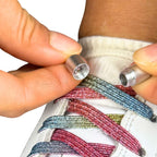 Elastische veters zonder strikken glitter 6mm capsule sluiting candy detailfoto van hoe de sluiting werkt