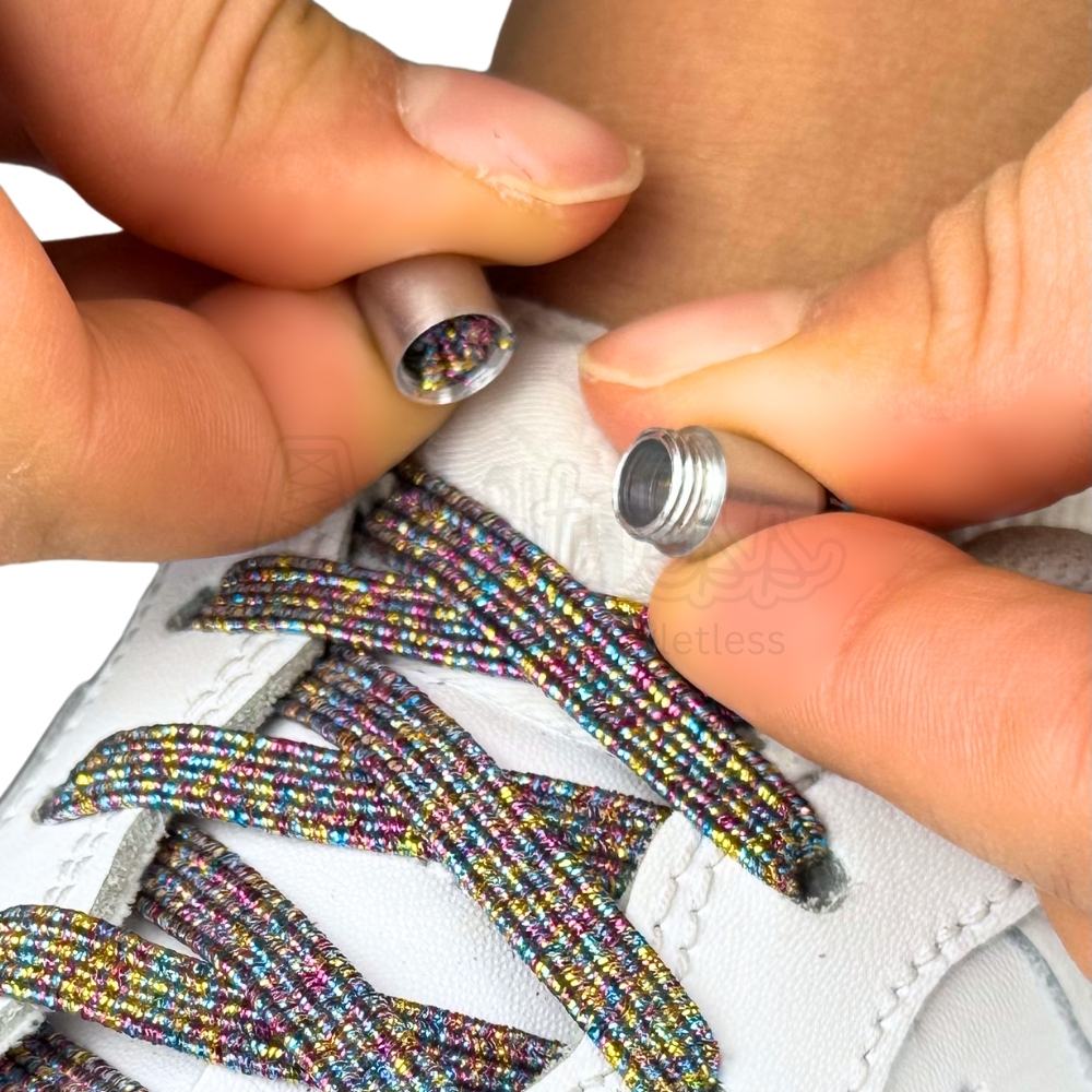 Elastische veters zonder strikken glitter 6mm capsule sluiting regenboog detailfoto van hoe de sluiting werkt