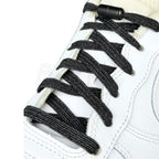 Elastische veters zonder strikken glitter 6mm capsule sluiting zwart geregen in witte Nike Air Force 1