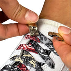 Elastische veters zonder strikken paisley 9mm magnetische sluiting grijs zwart rood detailfoto van hoe de sluiting werkt