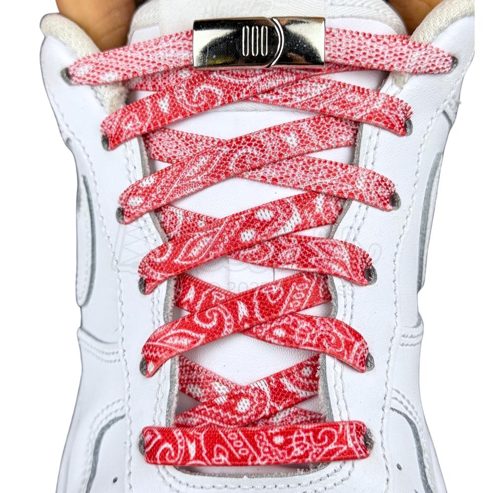 Elastische veters zonder strikken paisley 9mm magnetische sluiting rood wit met stretch uitgerekt