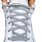 Elastische veters zonder strikken plat 6mm metalen draai capsule grijs met stretch uitgerekt