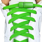 Elastische veters zonder strikken plat 7mm magnetische sluiting appelgroen met stretch uitgerekt