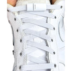 Elastische veters zonder strikken plat 7mm magnetische sluiting wit met stretch uitgerekt