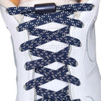 Elastische veters zonder strikken reflecterend 7mm capsule sluiting marineblauw met stretch uitgerekt