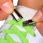 Elastische veters zonder strikken reflecterend 7mm magnetische sluiting fluorescerend groen detailfoto van hoe de sluiting werkt