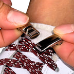 Elastische veters zonder strikken reflecterend 7mm magnetische sluiting wijnrood detailfoto van hoe de sluiting werkt