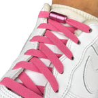 Elastische veters zonder strikken vintage 8mm capsule sluiting fuchsia geregen in witte Nike Air Force 1