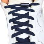 Elastische veters zonder strikken vintage 8mm capsule sluiting marineblauw met stretch uitgerekt